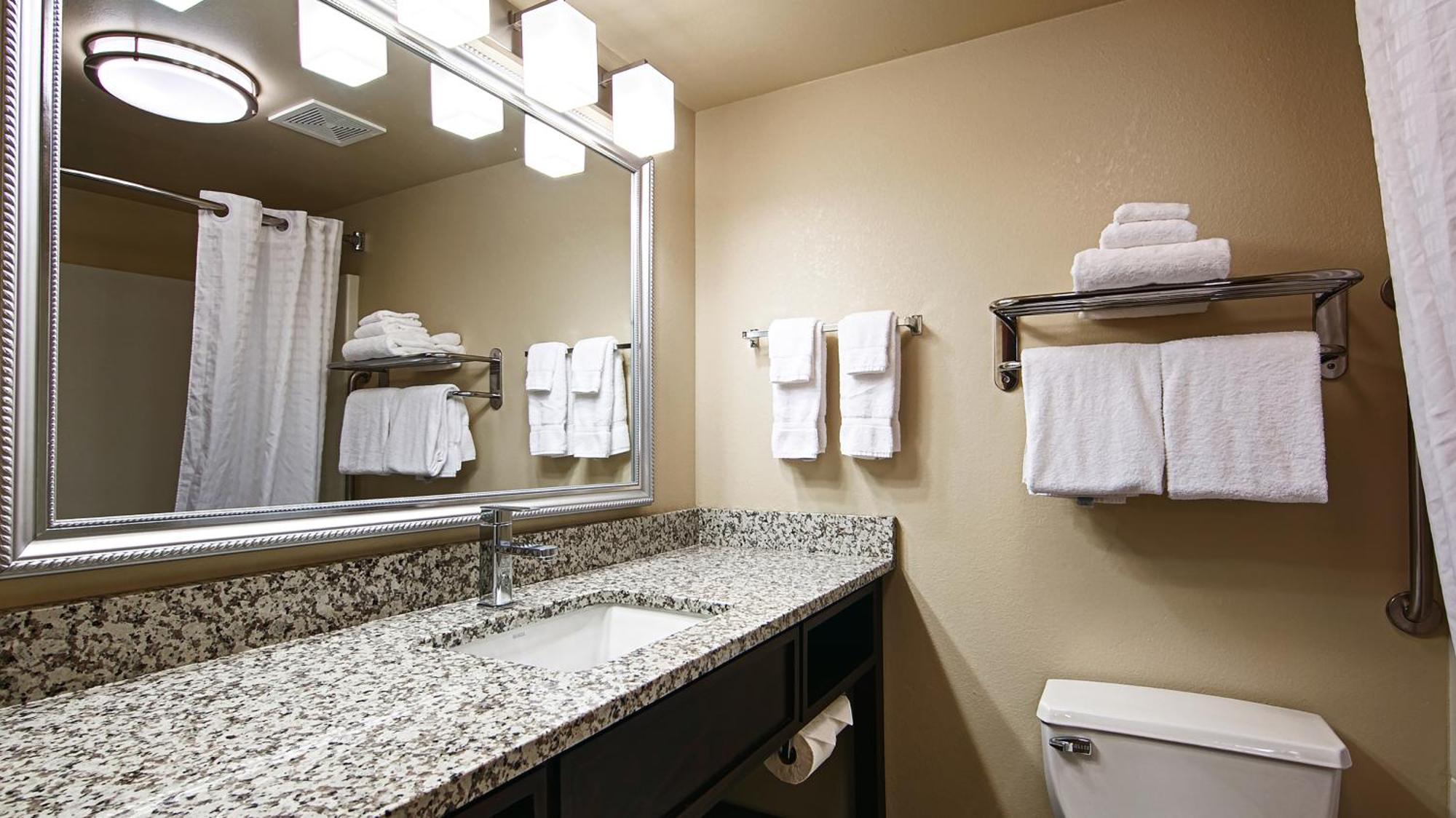 Comfort Inn & Suites Copley Akron Ngoại thất bức ảnh