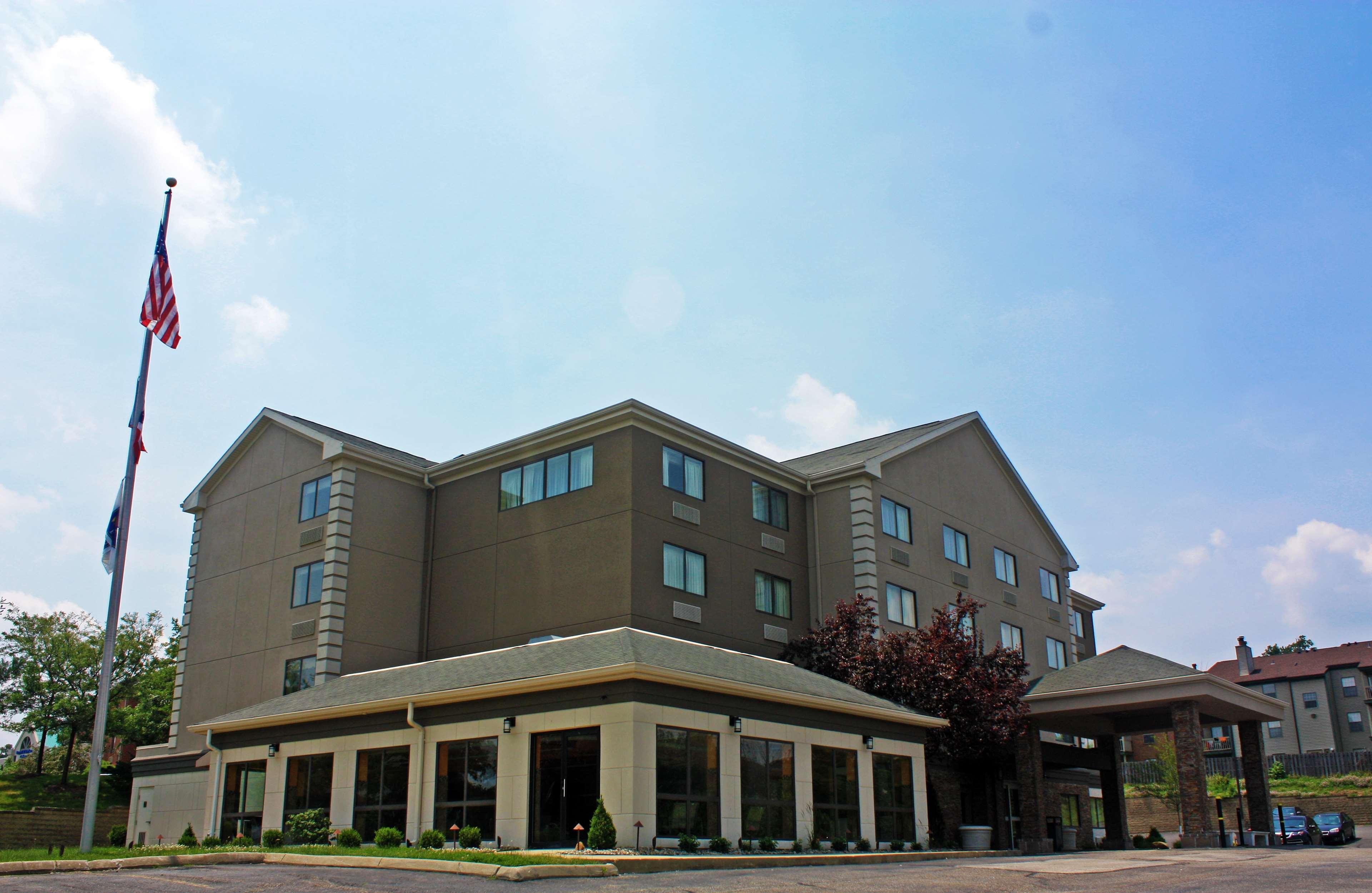 Comfort Inn & Suites Copley Akron Ngoại thất bức ảnh